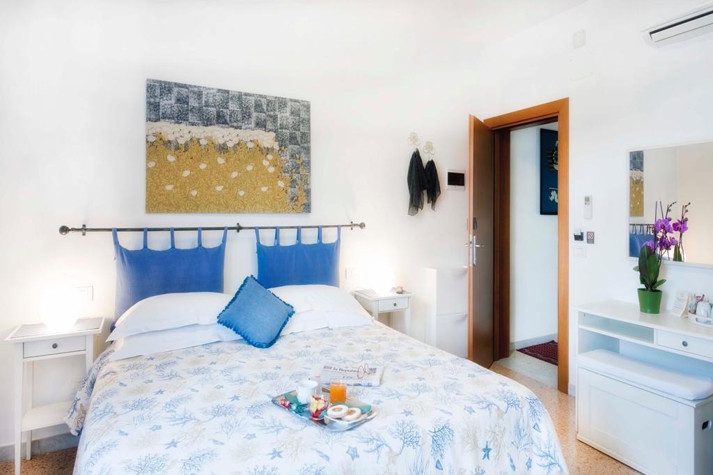 Bed and Breakfast A Due Passi Forte dei Marmi Exterior foto